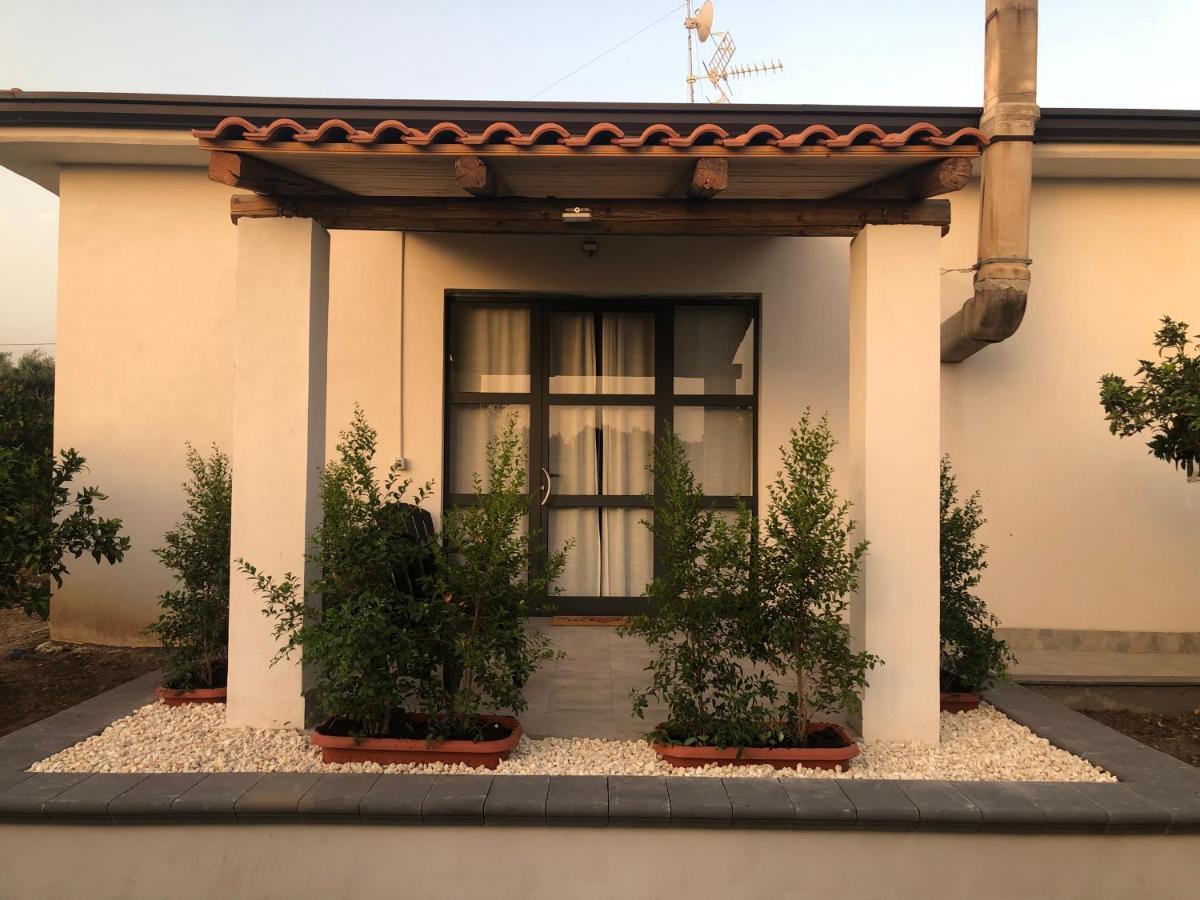 Villetta Gallo B&B Casa Vacanze Humanitas Catania Centro Sicilia Clinica Humanitas ミステルビアンコ エクステリア 写真